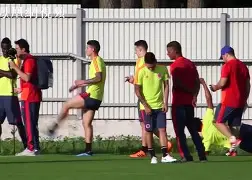 亚博官方在线 -关于加时末段巴塞罗那备战德甲；官宣签约细节曝光；气氛紧张；球队文化再被提及的信息